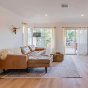 Casa De Wells at Indian Palms Country Club - 2 Bedroom with Waterfall View